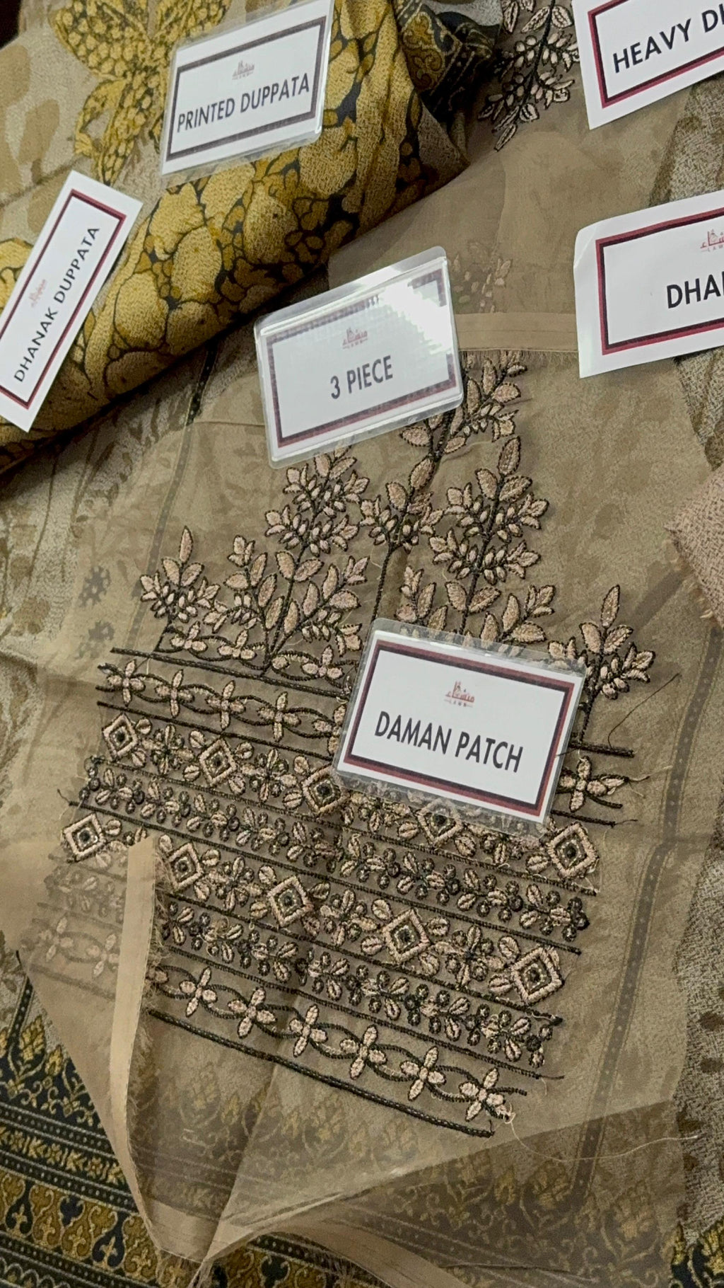 3 Piece Embroidered Dhanak Unstitched Suit –  Fancy Collection Luxury Winter Wear RA35-1025LLW91-ML